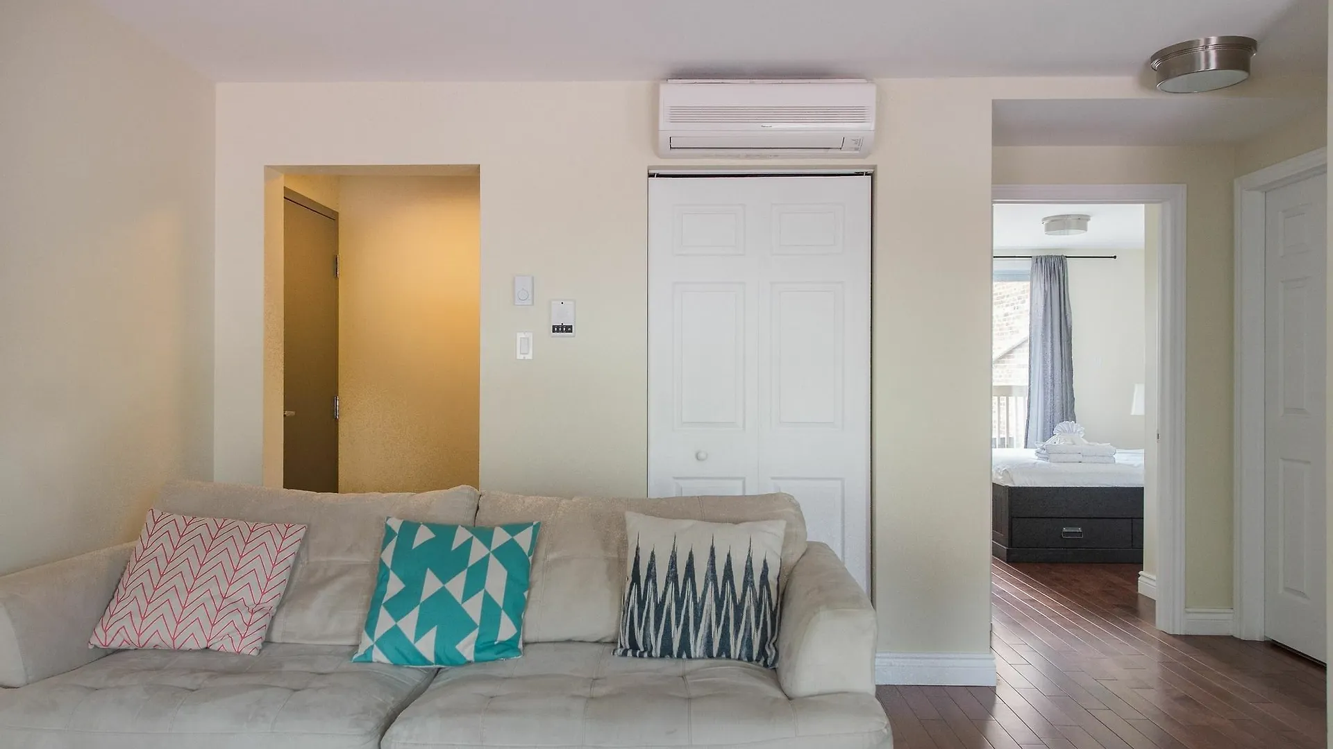 Sunny 1Br In The Village By Sonder Montréal