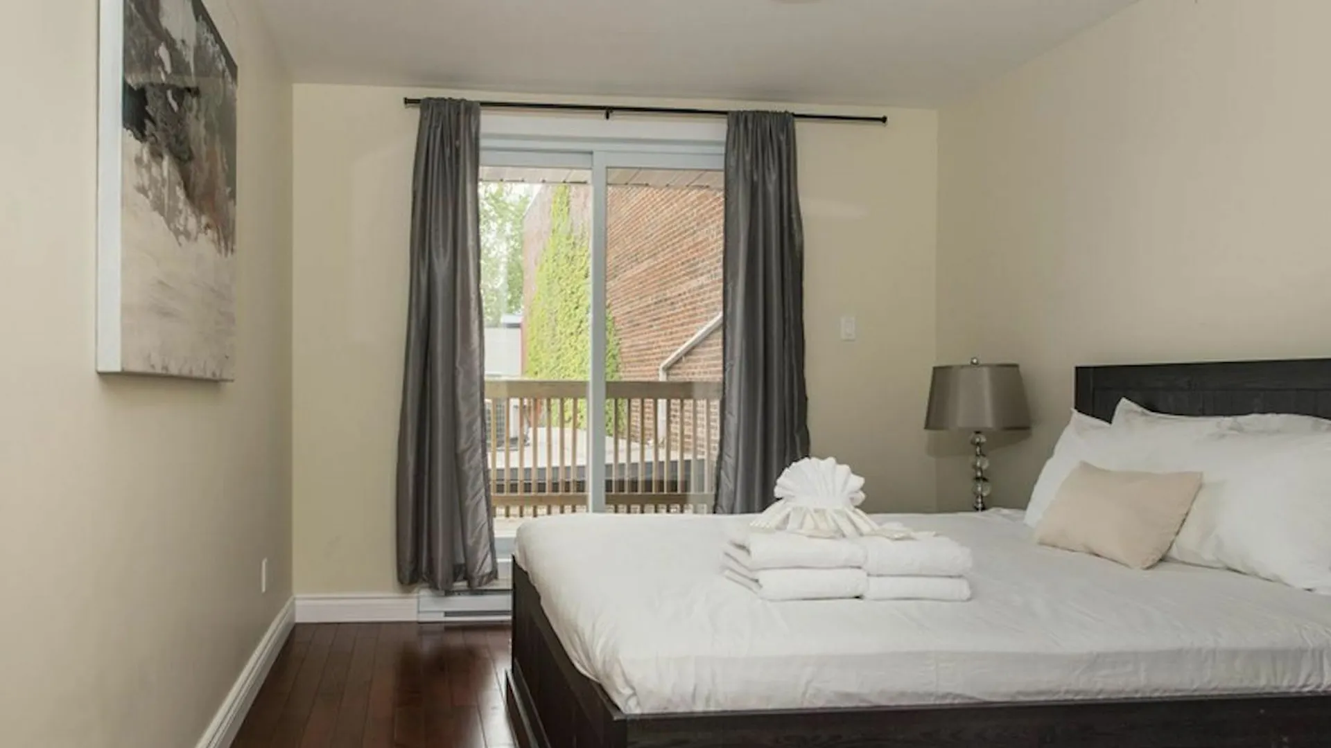 Sunny 1Br In The Village By Sonder Montréal