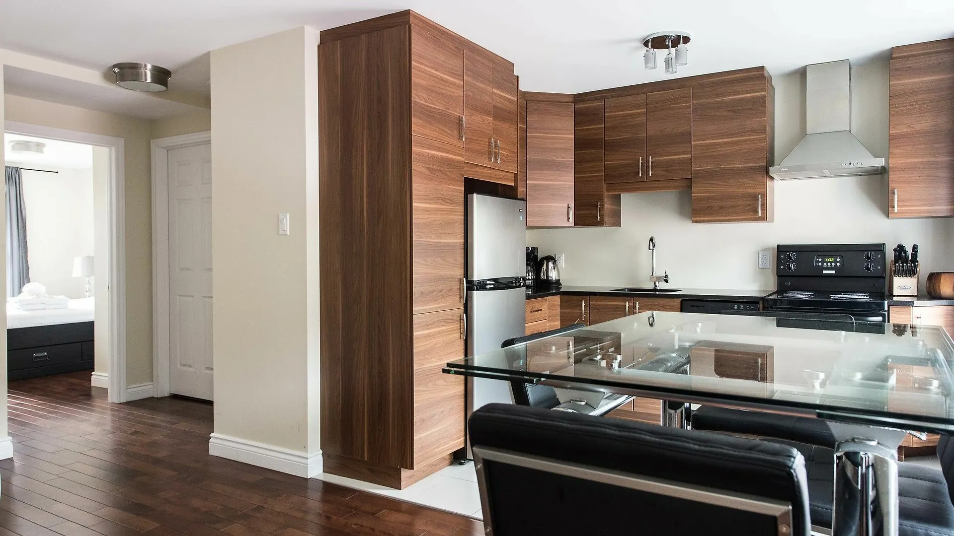 Sunny 1Br In The Village By Sonder Μόντρεαλ 0*,